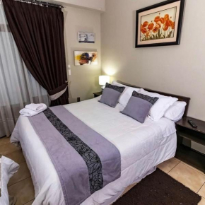 Oriente Hostal